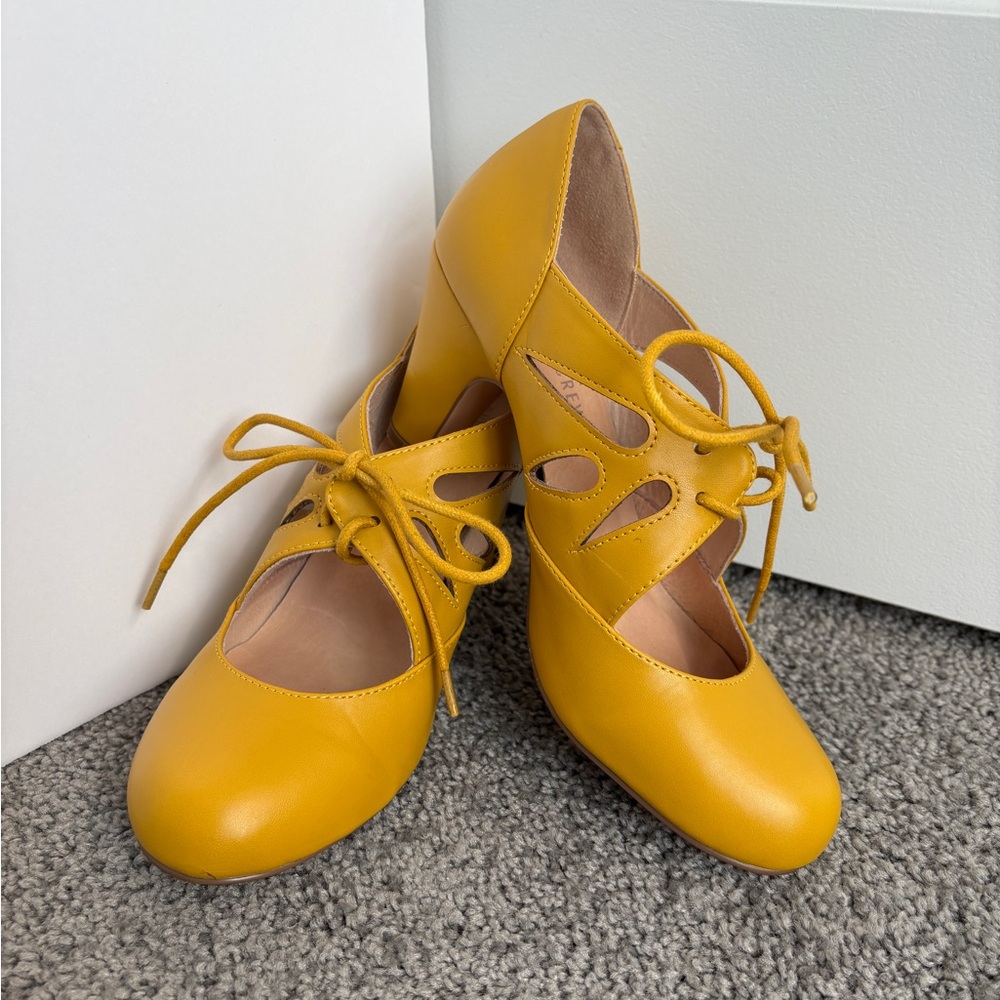 Chelsea Crew Mustard Yellow Leather  Vintage Style Christie Heels